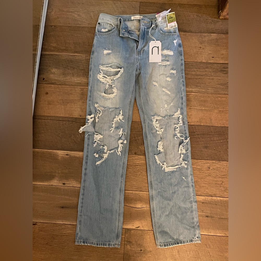 NWT Distressed Jeans